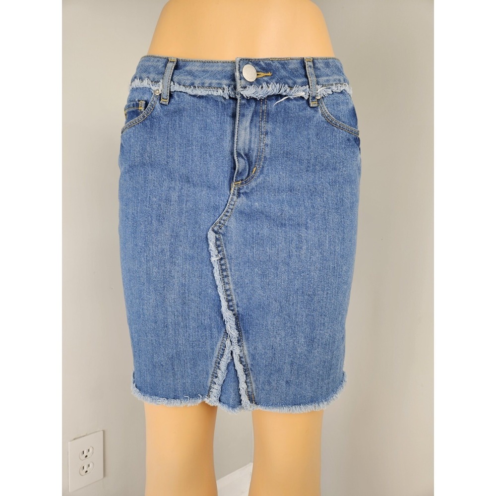 LOFT Denim Mini Skirt Medium Wash Raw Frayed Hem Size 4 465904